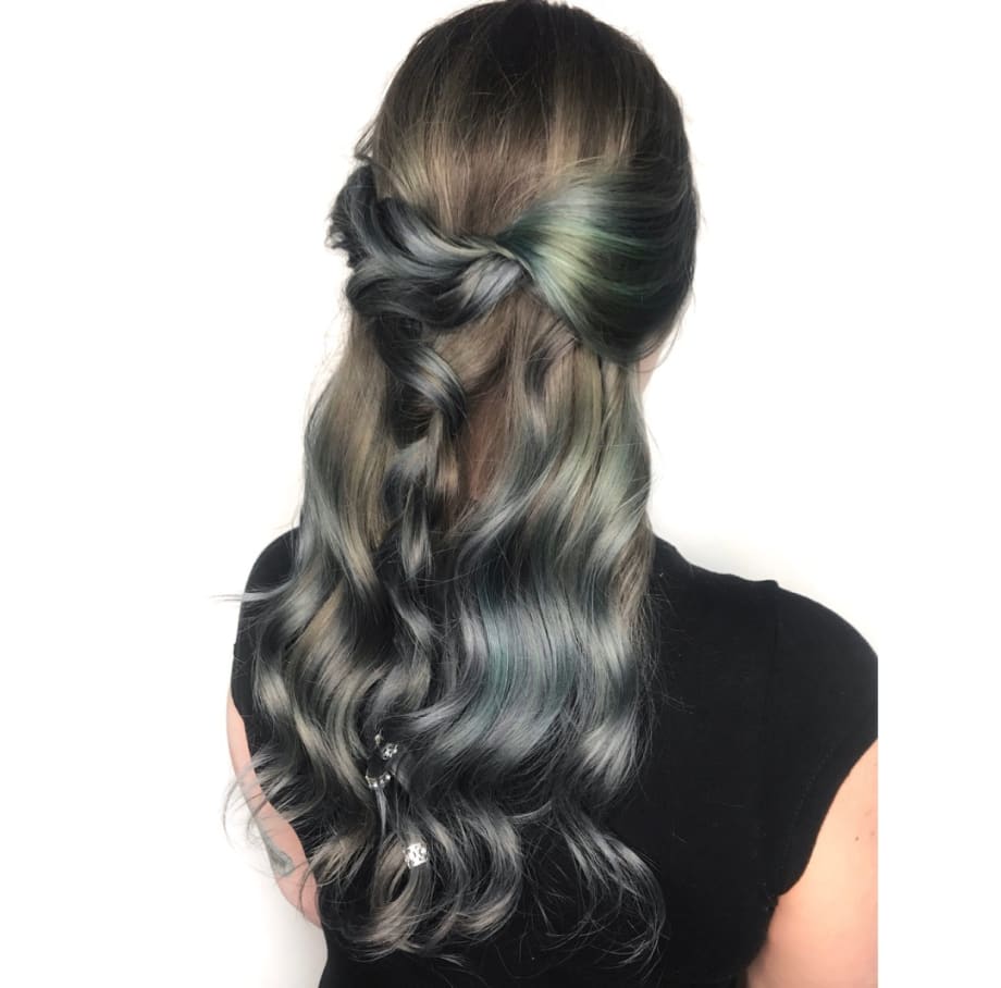 Formula Alert: Nora Dababneh's Metallic Makeover Using Matrix Mixed Metals