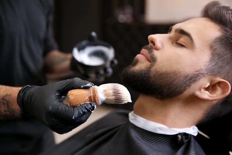 Simple Ways to Upsell and Cross-Sell in Your Barbershop