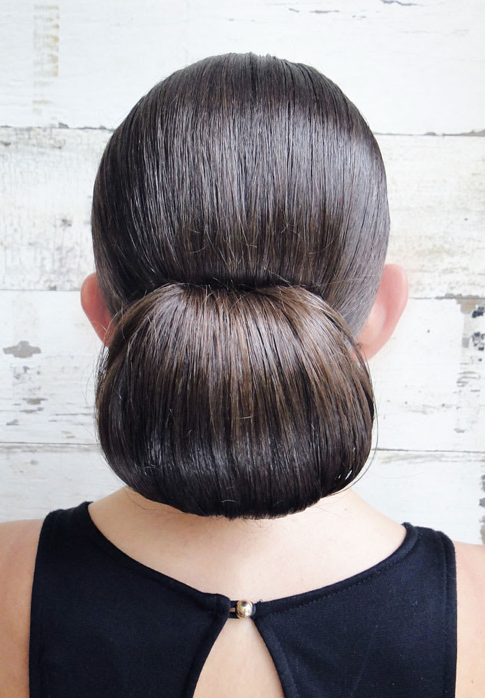 HOW-TO: Sleek Holiday Bun