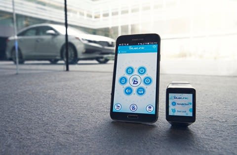 Hyundai Unveils Smartwatch App for Its Vehicles