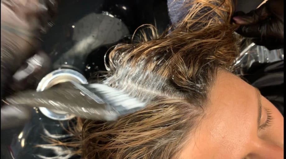 Creating the Perfect Smudge Root (Or Is It Root Smudge?)