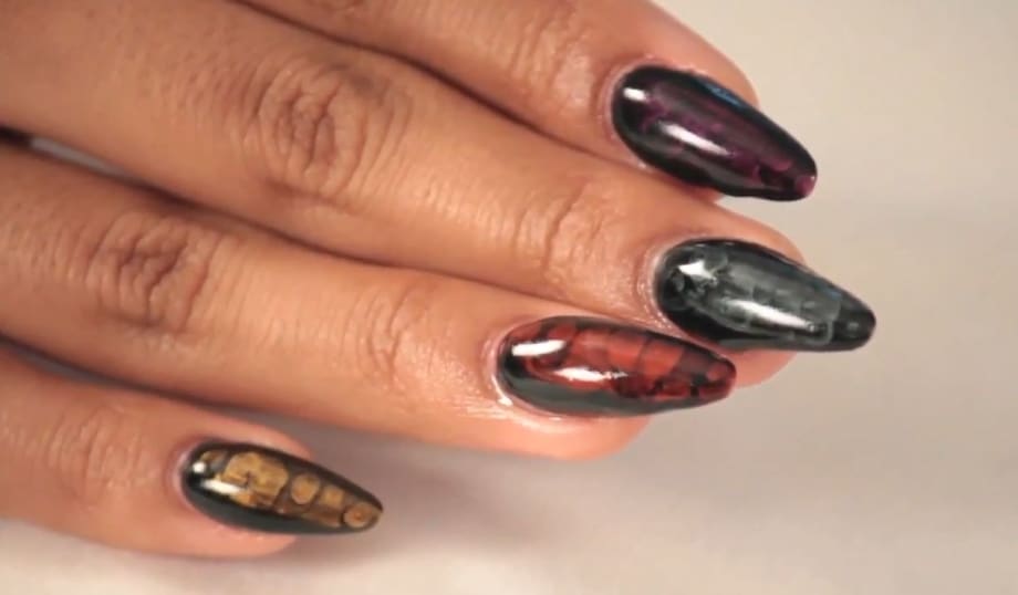 mani•Q color - Snake Skin Design