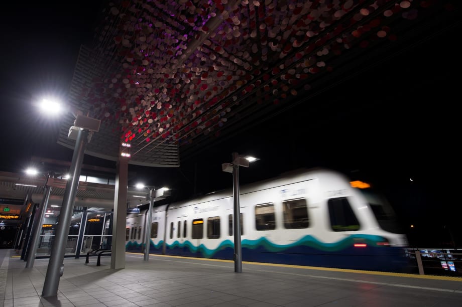 Sound Transit Light Rail Trains Now Running on Clean Energy