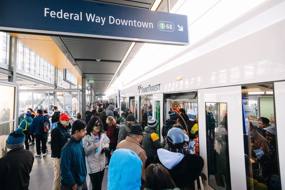 Sound Transit Launches Link Light Rail Extension