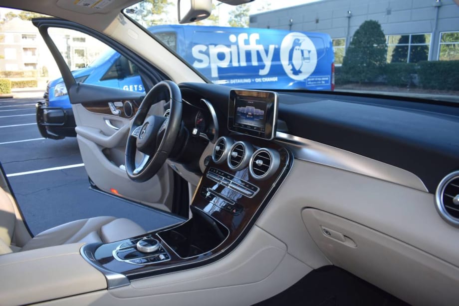 Spiffy Acquires NuVinAir To Better Clean Fleet Vehicles Inside and Out