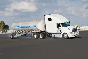 NHTSA Preparing to Require Stability Control Systems on Tractors
