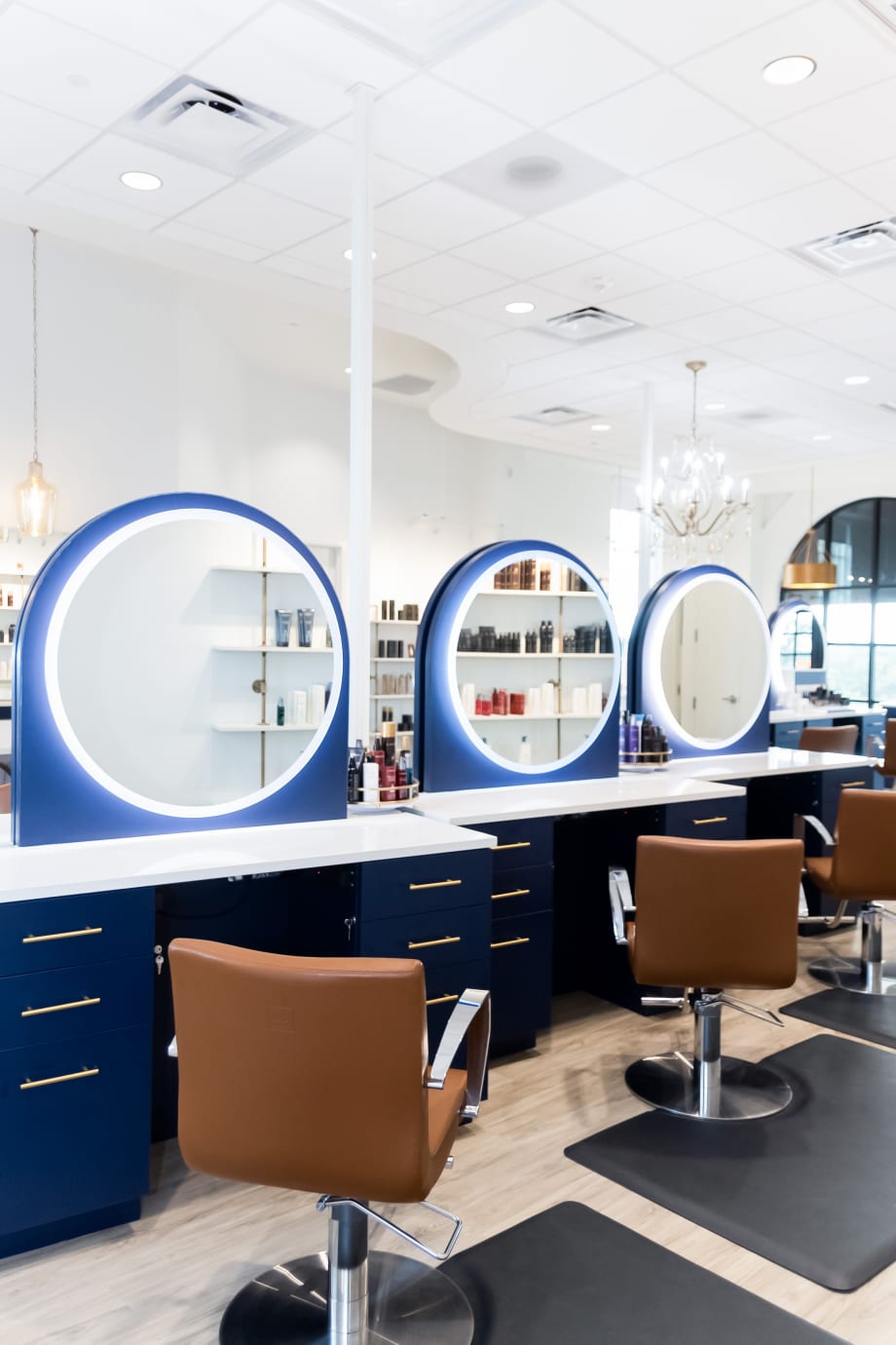 SALON TOUR: Sofia Elaine Salon