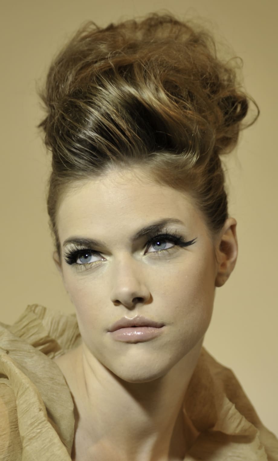 How-To: Knotted Mohawk Updo