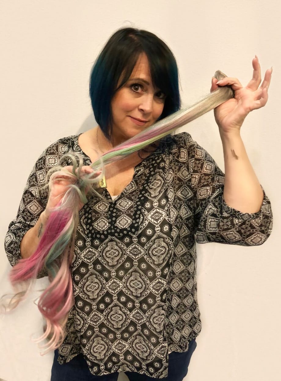 Win Custom Colored Extensions by Top Stylists!