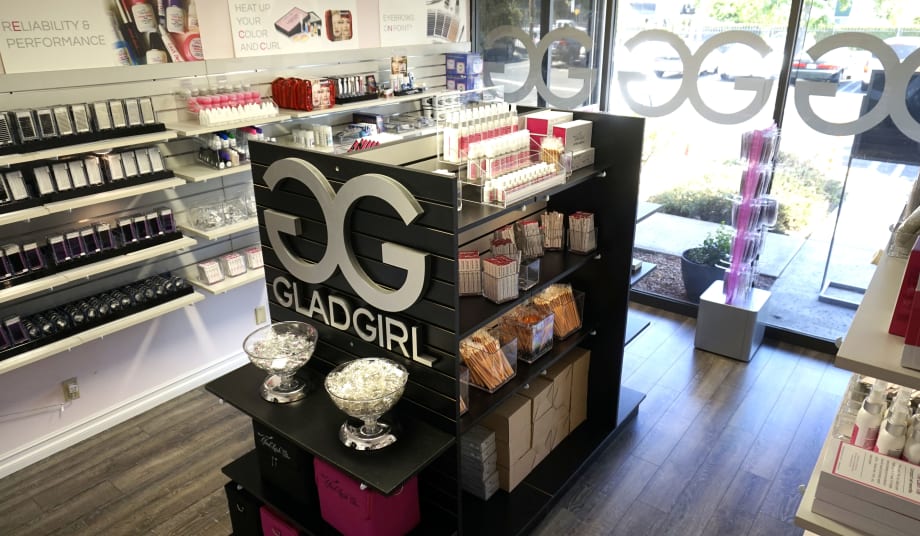 Glad Lash Opens its First-Ever Retail Establishment in Southern California