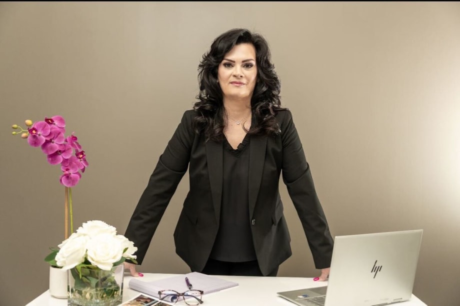 5 Steps To Transition From Beauty Professional To Successful Salon Owner