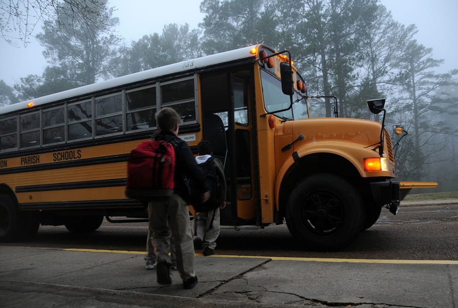Survey: 29% of Drivers Admit to Using Cellphones in a School Zone