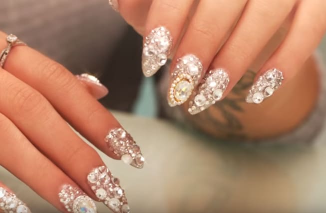 How to Super-Secure Gems and Bling Nail Art