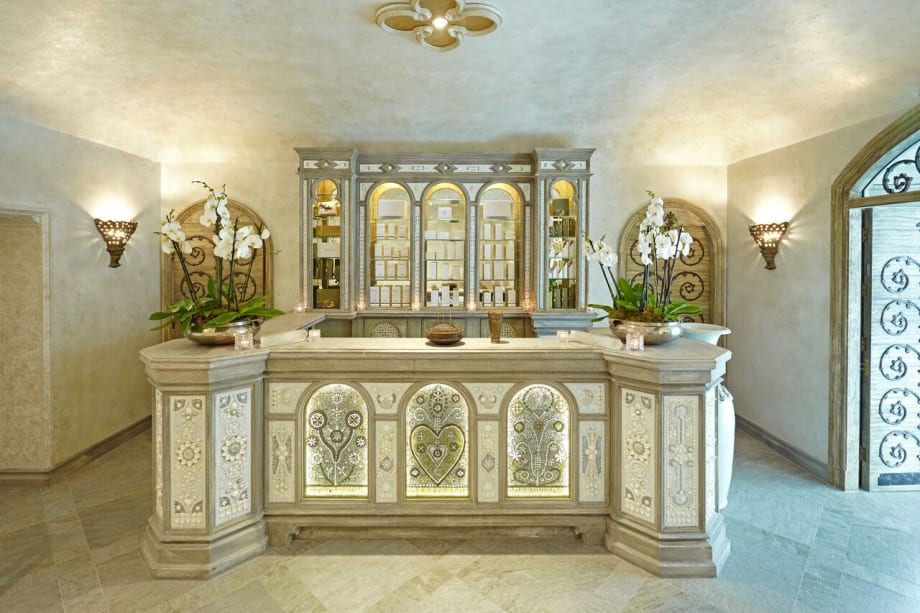 SPA TOUR: Fit For A King