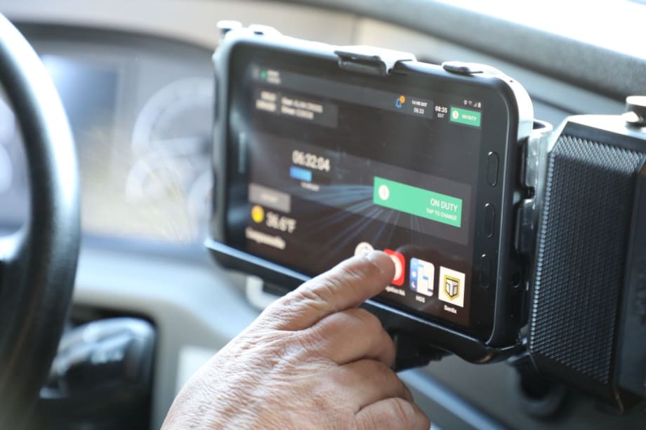 Walmart Fleet Trucks Equipped with New Telematics Device