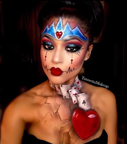 25 Halloween Makeup Looks to Scream Over