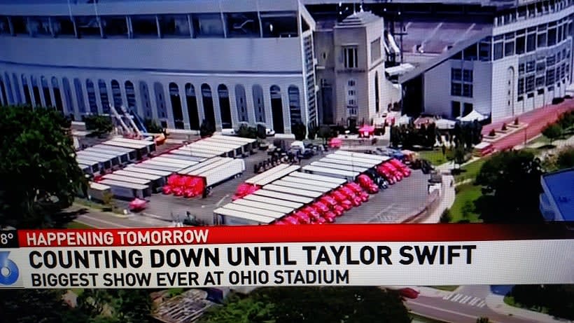 Taylor Swift’s Show Arrives Aboard 82 Semis