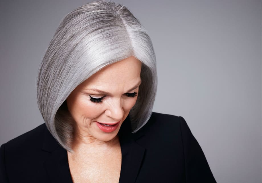 The Silver Glory Trend: 4 White Looks That Emphasize Silver Accents & Gray Tones