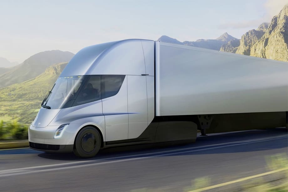 Tesla Delays Electric Class 8 Truck to 2021