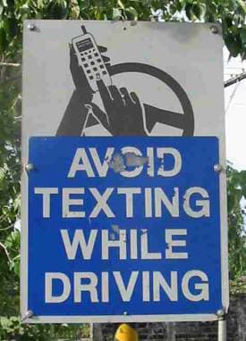DOT Proposes Official Truck Driver Texting Ban