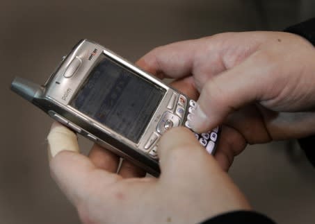 FMCSA Proposes Texting Ban for Hazmat Drivers