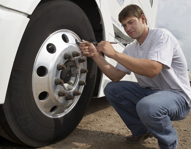 TMC Calls for Proactive Tire Pressure Management System