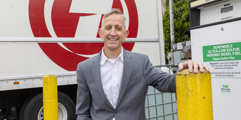 Former HDT Truck Fleet Innovator Elected Mayor of Portland