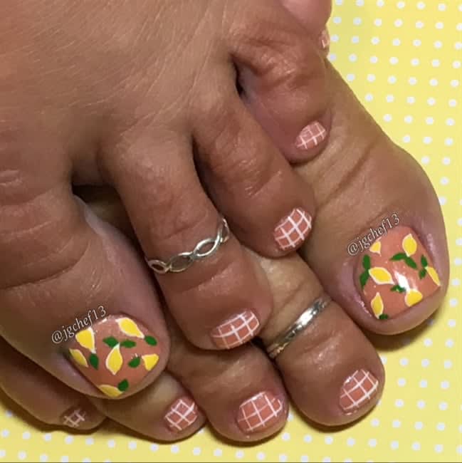 10 Toe-tally Cool Toenail Art Ideas