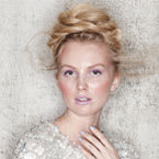 Top Knot: Diffused Texture and a Flirty Finish