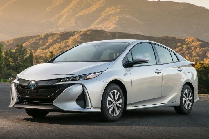 Toyota Recalls Prius Hybrids for Engine Wire Harness