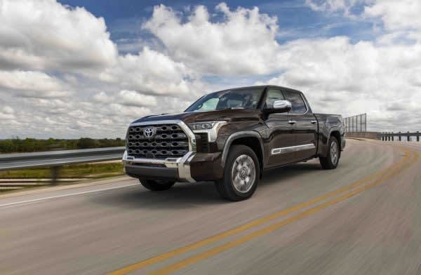 Big Pickups Score Poorly on Back-Seat Safety