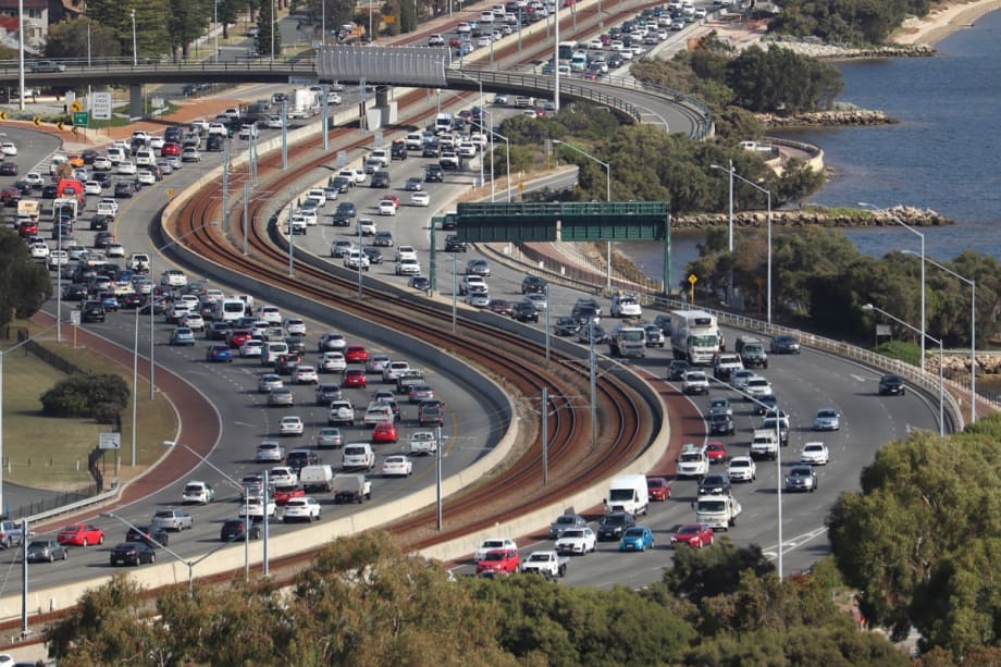 Majority of European Fleets in Recent Survey Do Not Monitor CO2 Emissions 