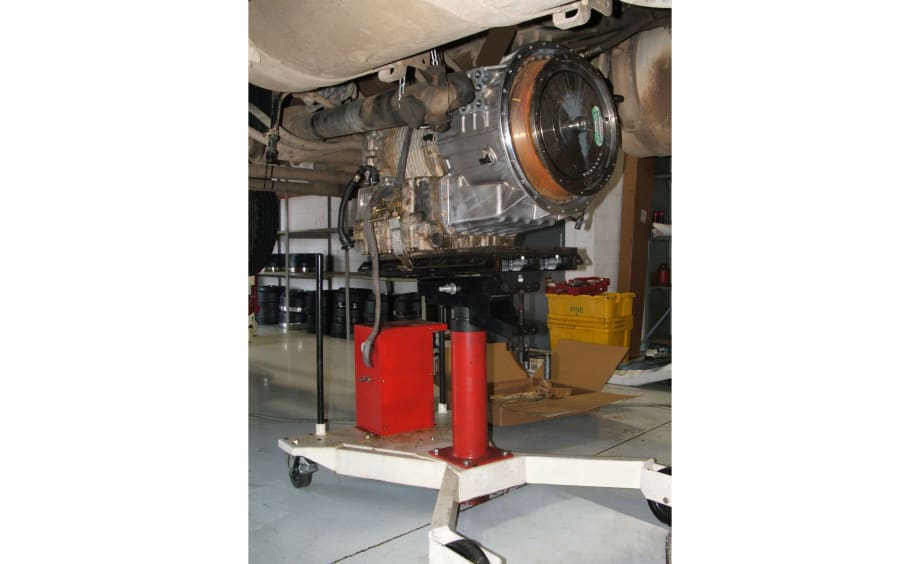 Takeuchi Launches TB250-2 Compact Hydraulic Excavator