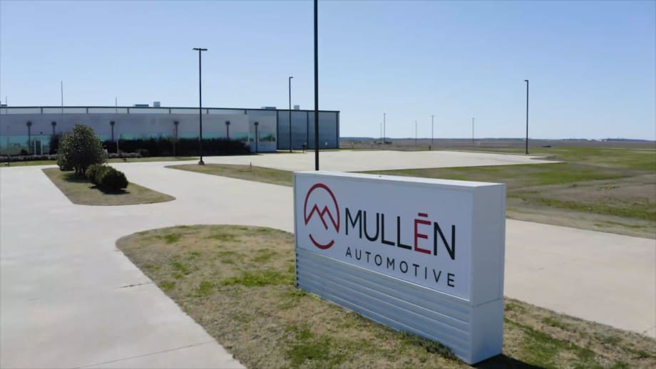 Mullen Automotive Hires Ronald Dixon for Government Procurement Focus