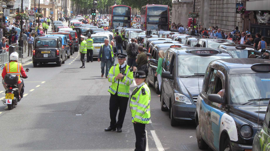 London Considers Cap on Ride-Hailing Services