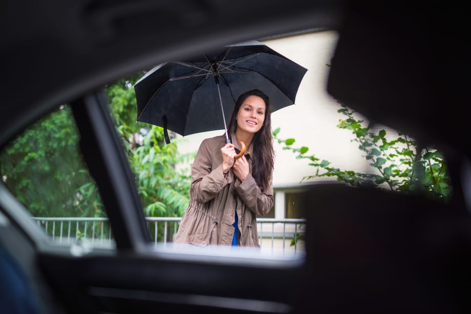 Uber Resumes Service in Colombia