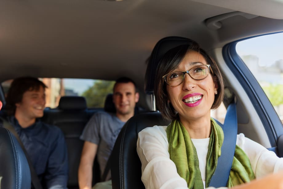 Labor Board Classifies Uber Drivers as Contractors