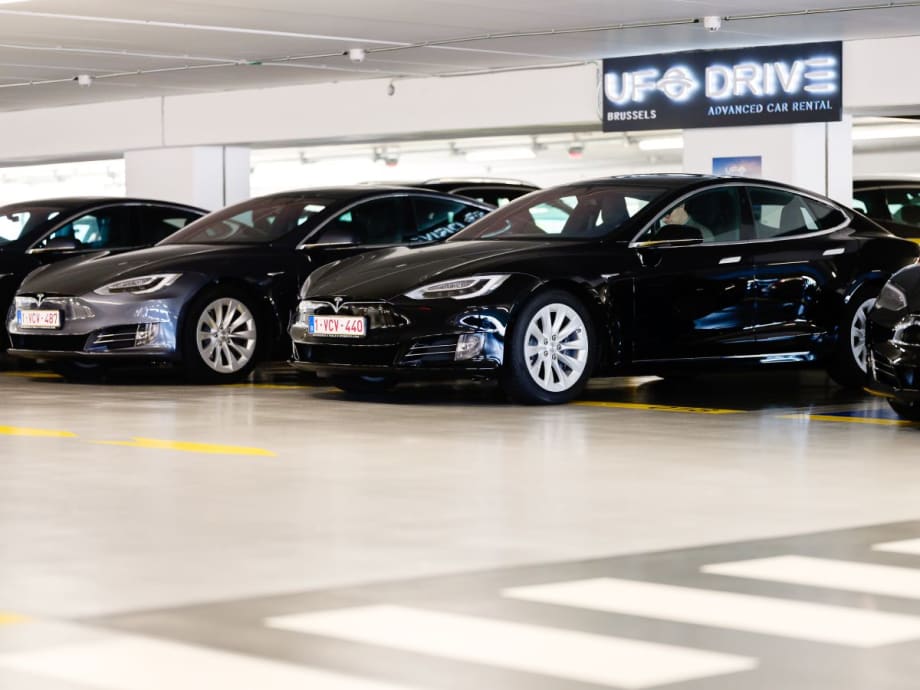 Hertz Invests in UFODrive