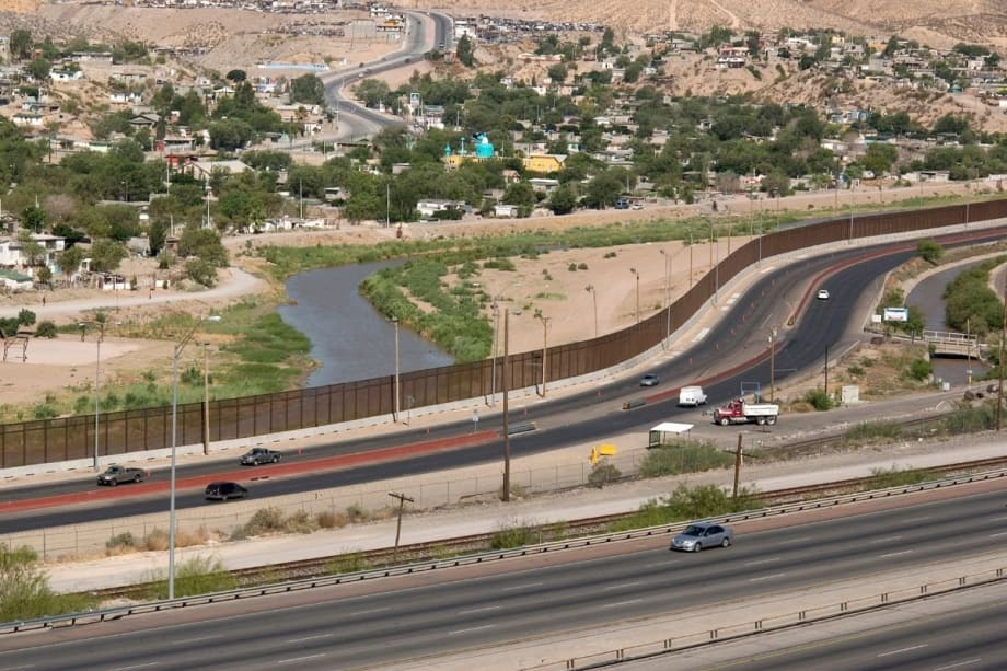 Expanding Your Rental Fleet to Cross into Mexico