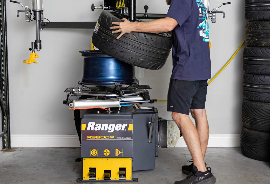 New Ranger R980DP Tire Changer Has Dual Assist Towers to Maximize Efficiency