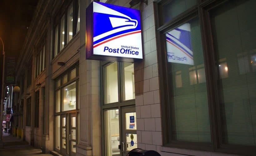 Cummins Provides USPS with EVs in California