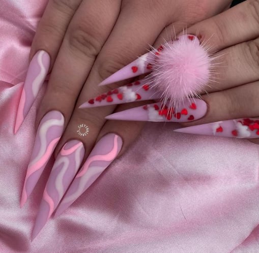 11 Pink & Red Valentine’s Day Nail Art Ideas