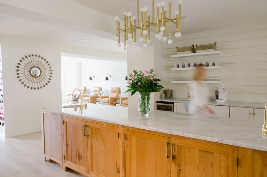 Varnish Lane Adds Salons in Charleston and Atlanta