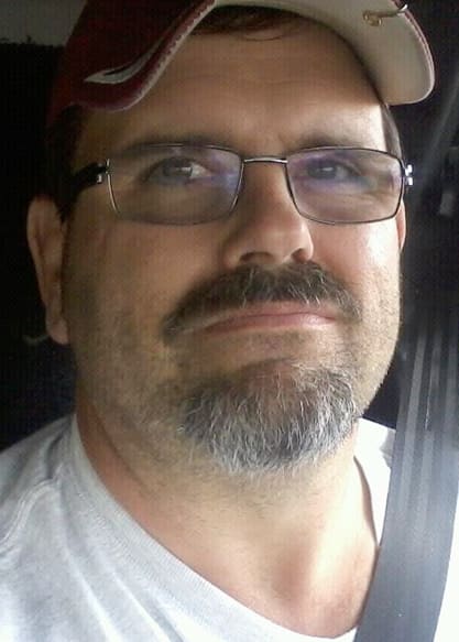 Professional Truck Driver Helps Subdue a Wanted Criminal