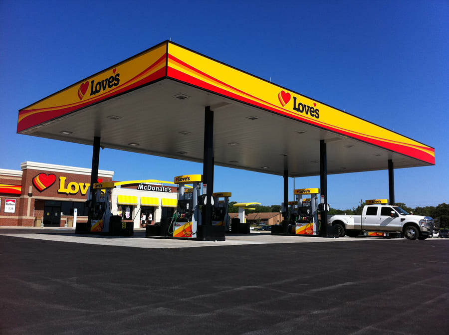 Love’s Travel Stop now open in Bloomsdale, Mo.