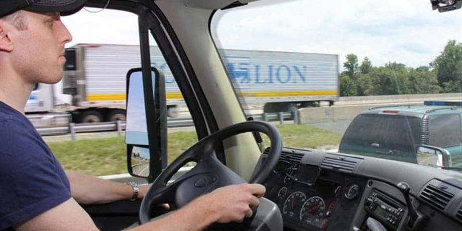 Bill to Allow Younger Interstate Truck Drivers Reintroduced