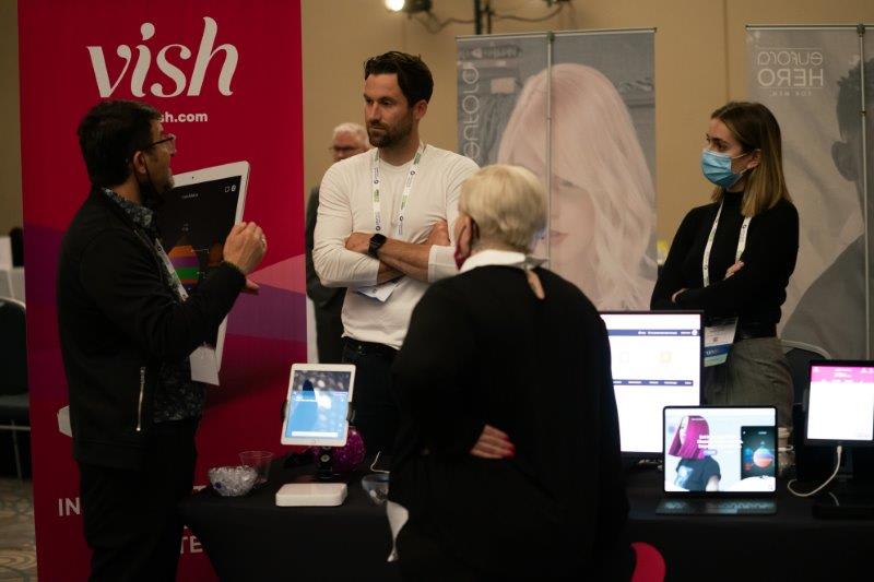 Data-Driven Salon Summit Dives into Metrics while Reuniting Peers