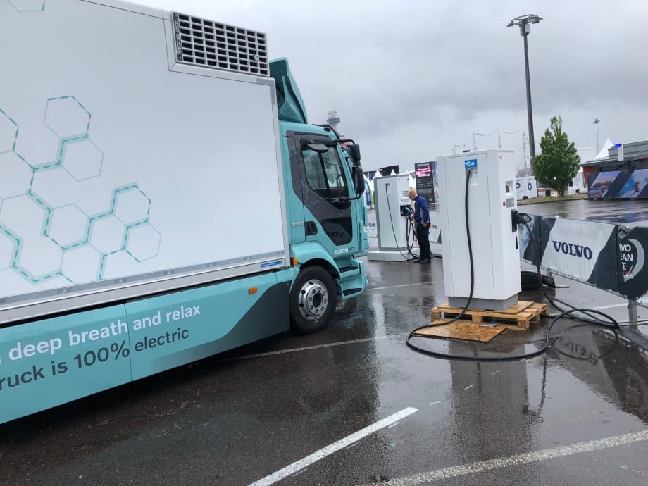 New Study to Examine EV Charging Stations Along I-5 Corridor