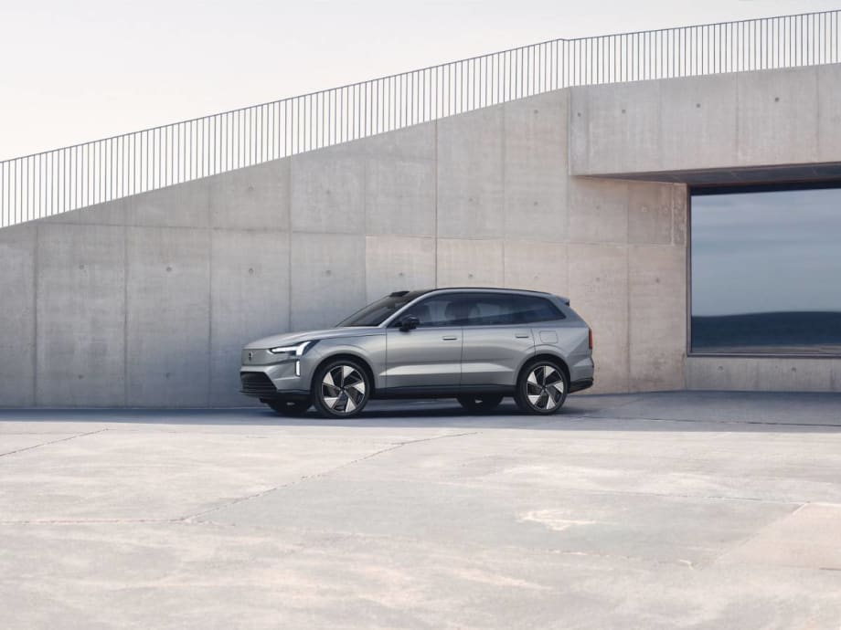 Volvo Displays Advanced Luxury Electric SUV at CES 