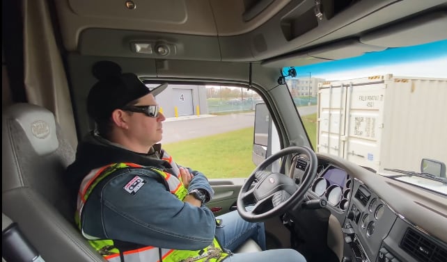 FMCSA Denies Request for Longer Workdays for Autonomous-Truck Drivers